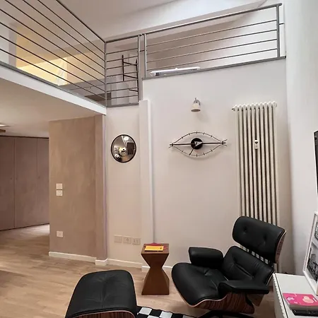 Loft 34 Apartment *